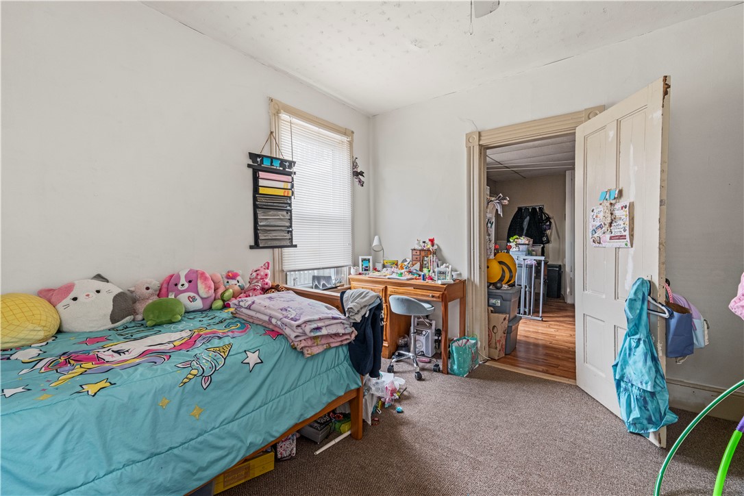 341 Burnside Avenue Woonsocket, RI 02895 - Photo 21 of 42