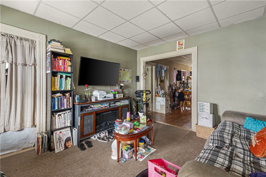 341 Burnside Avenue Woonsocket, RI 02895 - Photo 24 of 42