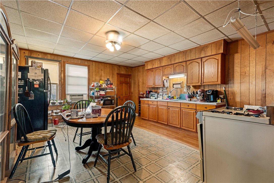 341 Burnside Avenue Woonsocket, RI 02895 - Photo 25 of 42