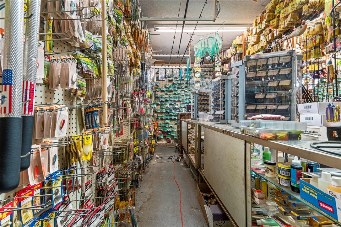 341 Burnside Avenue Woonsocket, RI 02895 - Photo 9 of 42