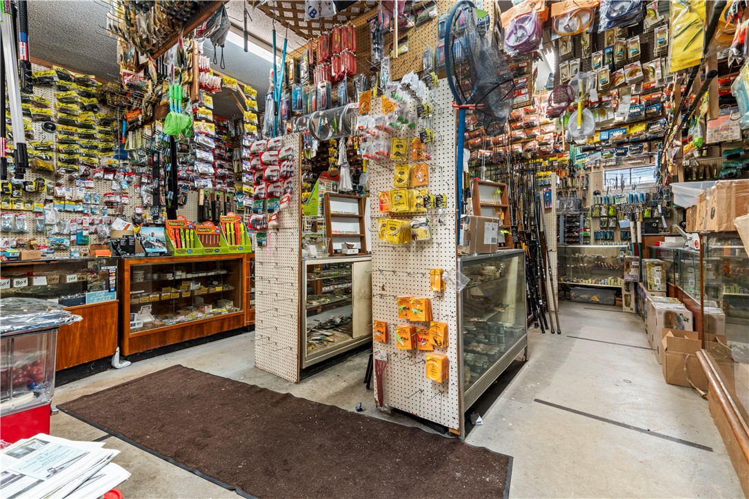 341 Burnside Avenue Woonsocket, RI 02895 - Photo 10 of 42