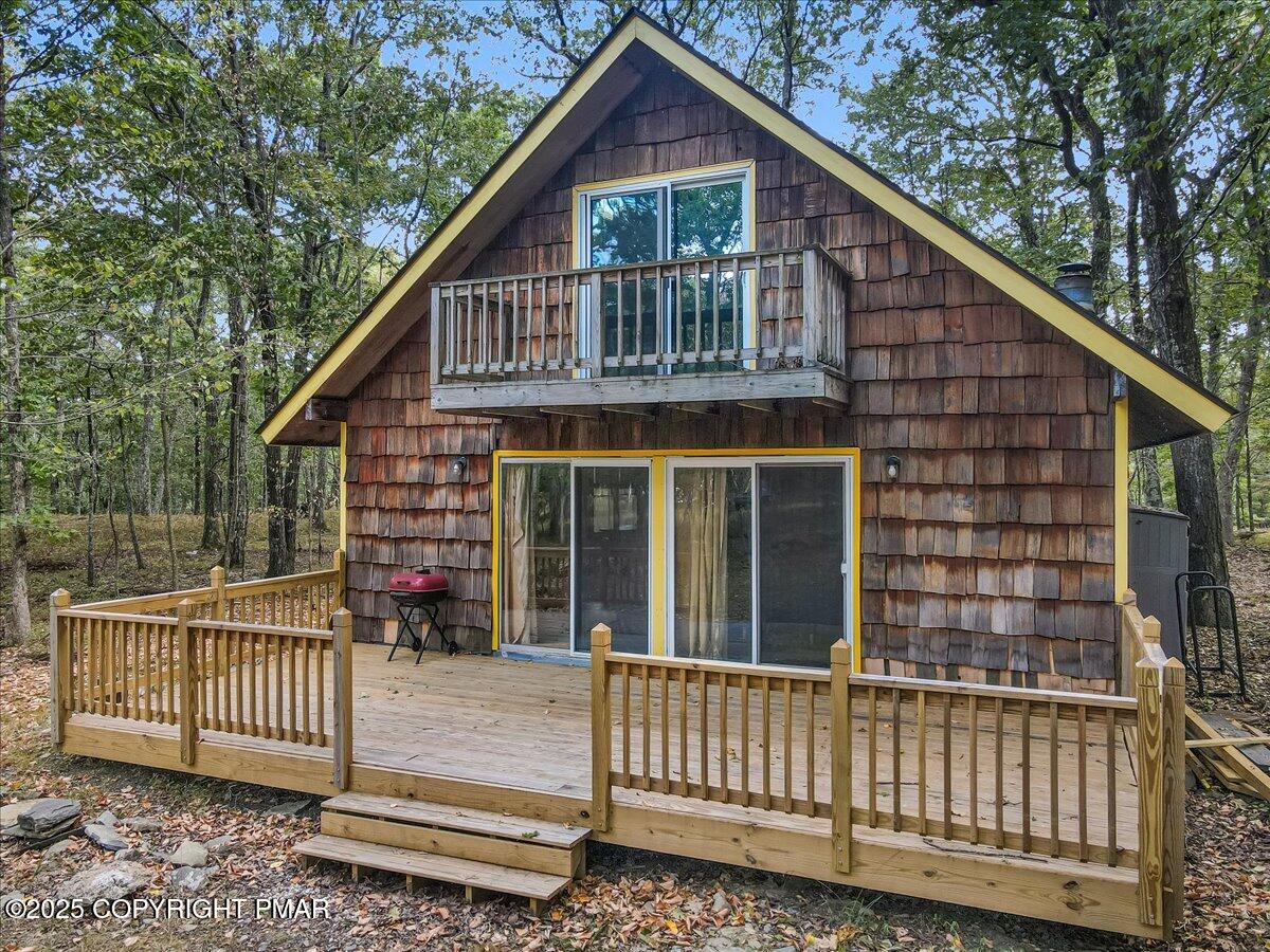 138 Badger Drive Bushkill, PA 18324 - Photo 1 of 44 07-Photo Sep 04 2025, 2 50 28 PM