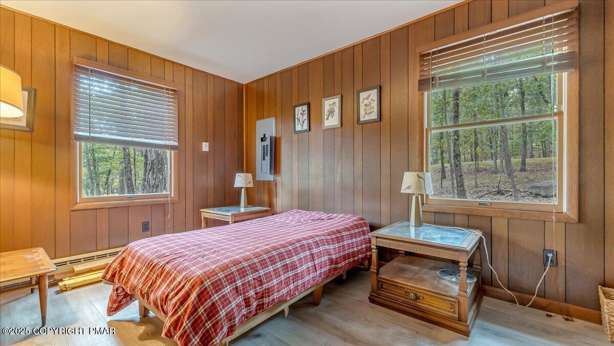 138 Badger Drive Bushkill, PA 18324 - Photo 14 of 44 21-Photo Sep 04 2025, 2 07 34 PM (1)