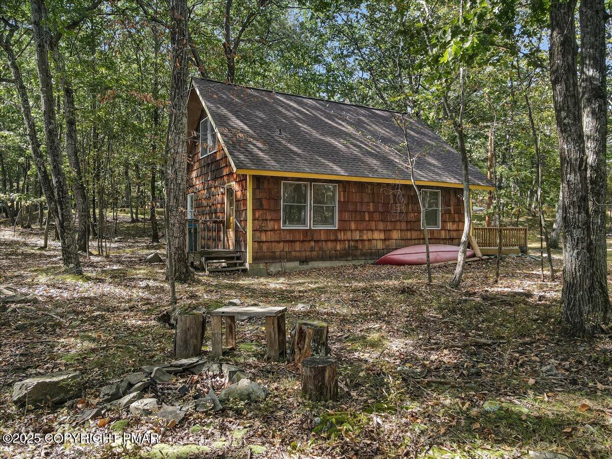 138 Badger Drive Bushkill, PA 18324 - Photo 26 of 44 36-Photo Sep 04 2025, 2 54 10 PM