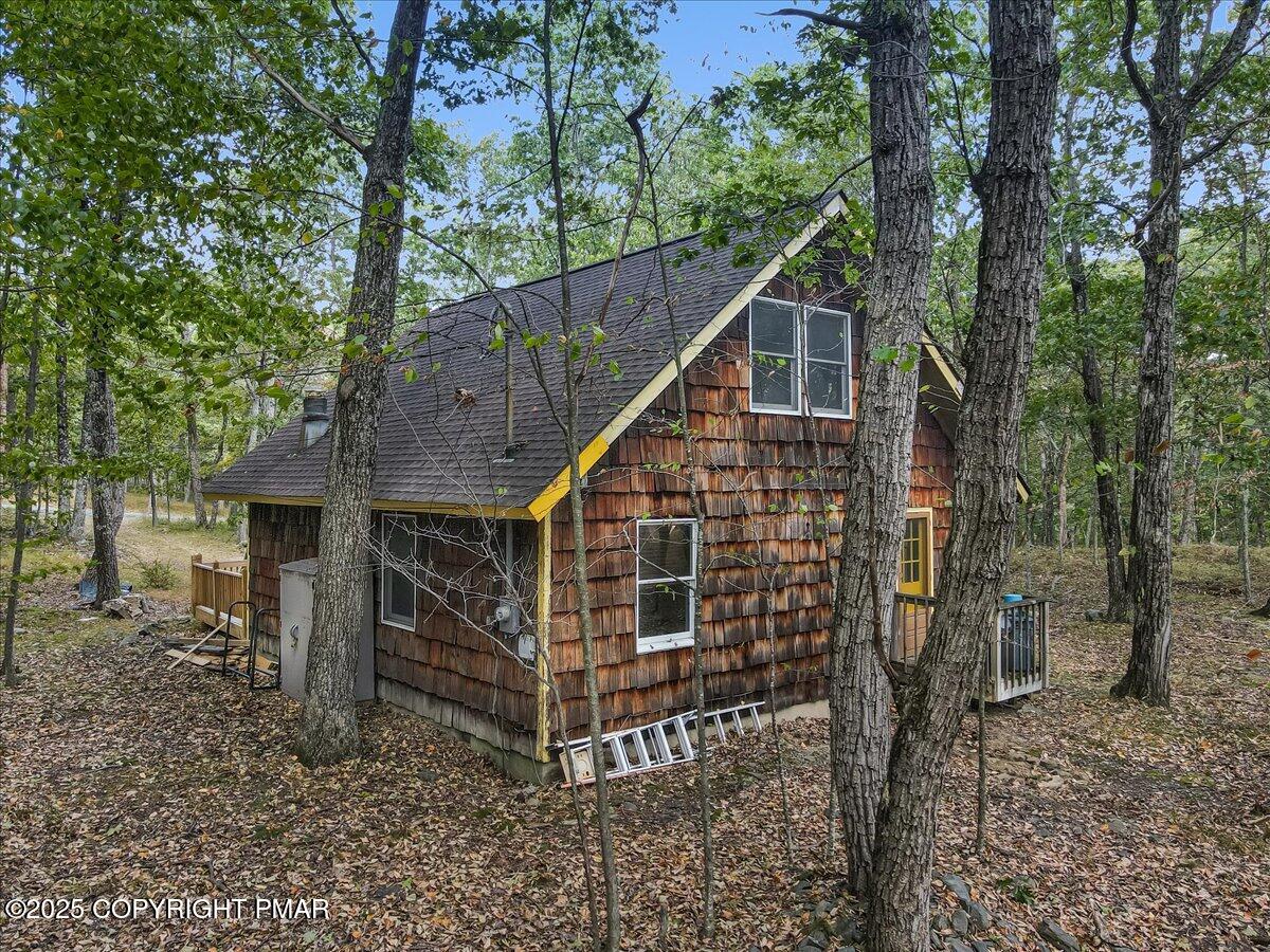 138 Badger Drive Bushkill, PA 18324 - Photo 41 of 44 35-Photo Sep 04 2025, 2 55 21 PM