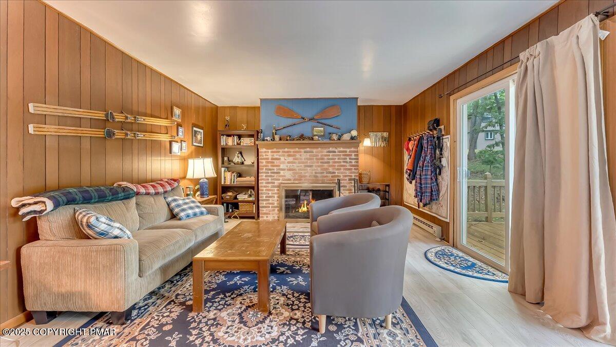 138 Badger Drive Bushkill, PA 18324 - Photo 5 of 44 12-Photo Sep 04 2025, 2 04 15 PM (1)