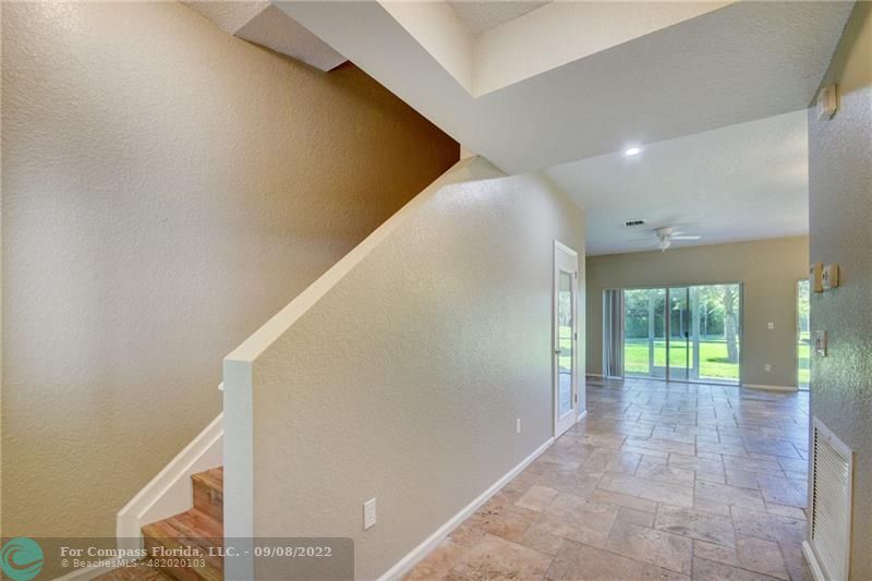 4375 Emerald Vista Lake Worth Beach, FL 33461 - Photo 4 of 27 a view of entryway