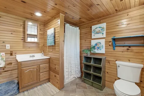 $2,225,000 | 12 Beatty Lane, Easton, MA 02375