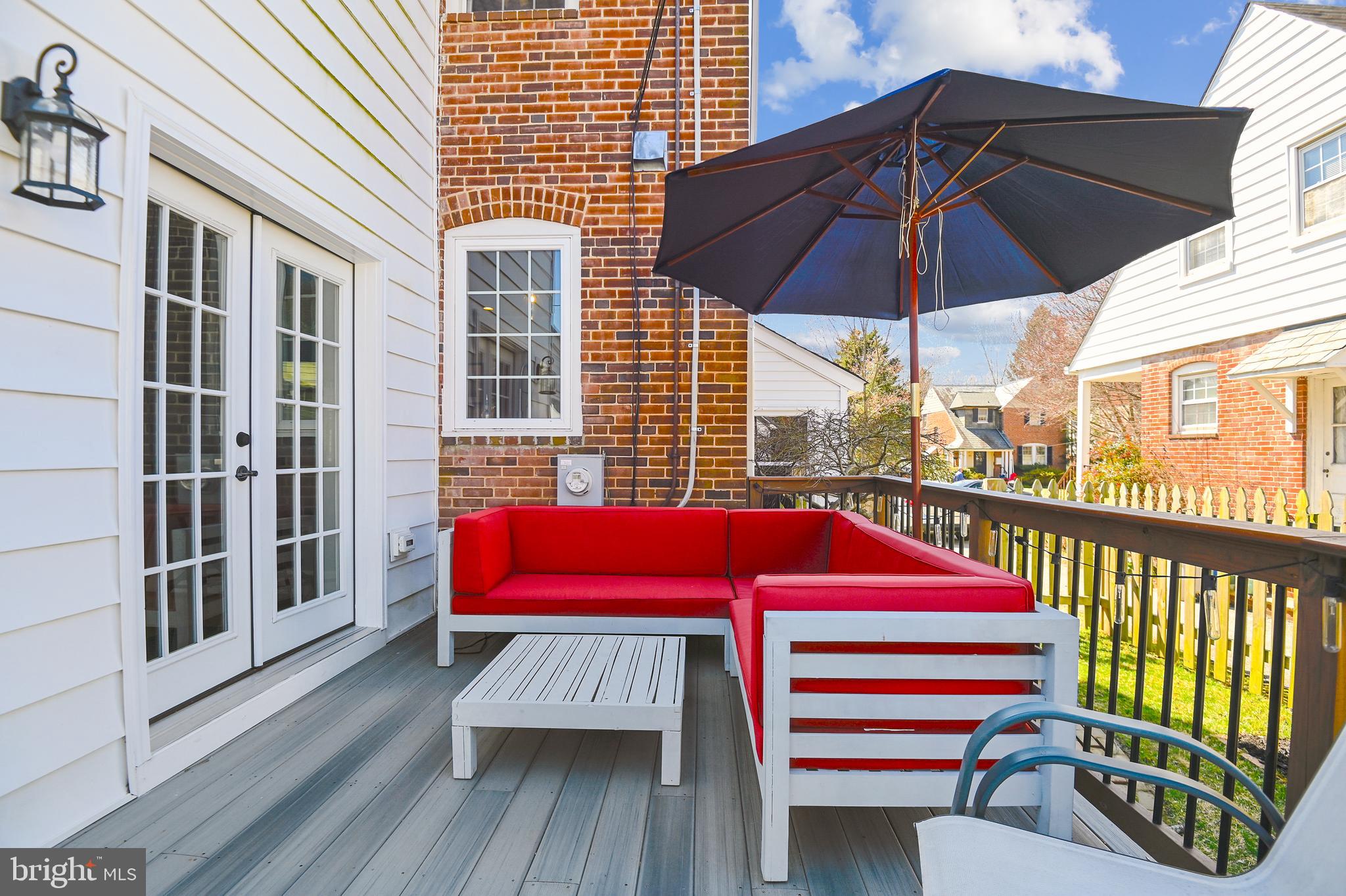704 Kingston Road Baltimore, MD 21212 - Photo 19 of 41 Outdoor deck