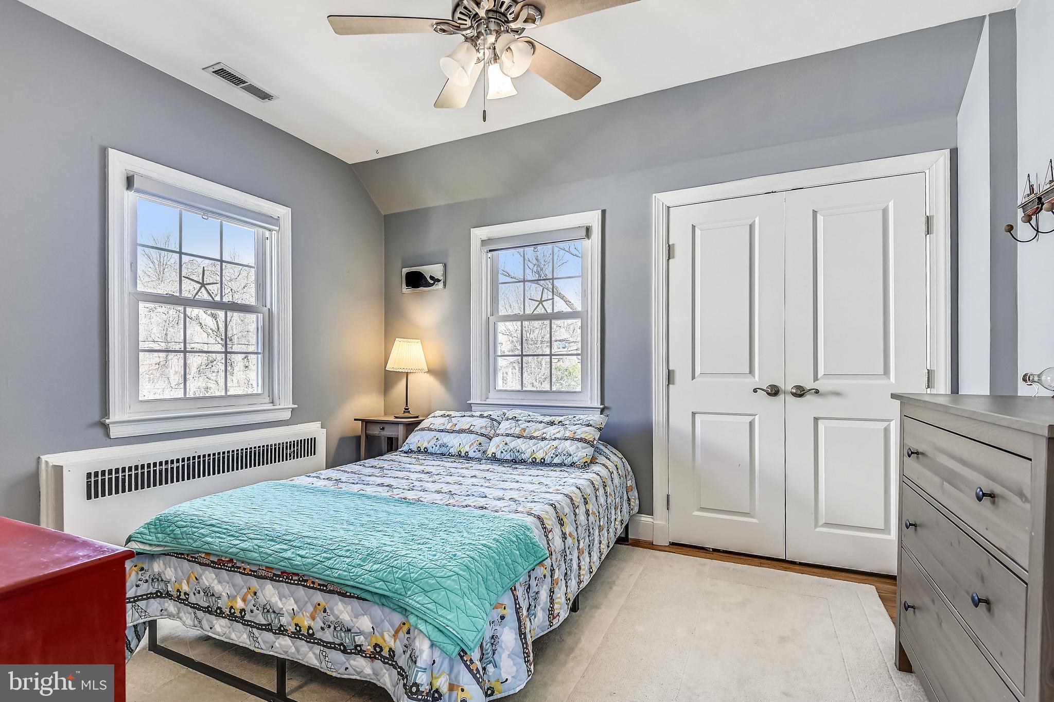 704 Kingston Road Baltimore, MD 21212 - Photo 31 of 41 3rd bedroom
