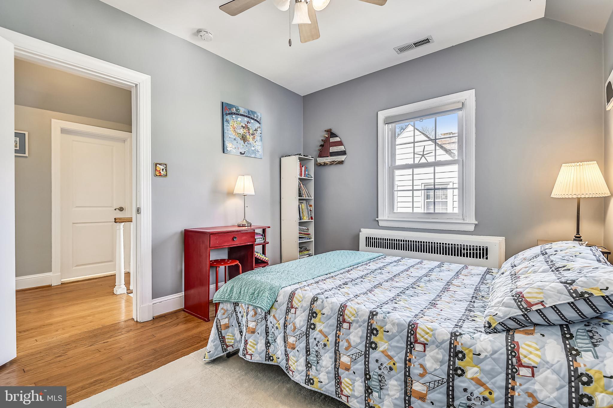 704 Kingston Road Baltimore, MD 21212 - Photo 32 of 41 3rd bedroom with ceiling fan