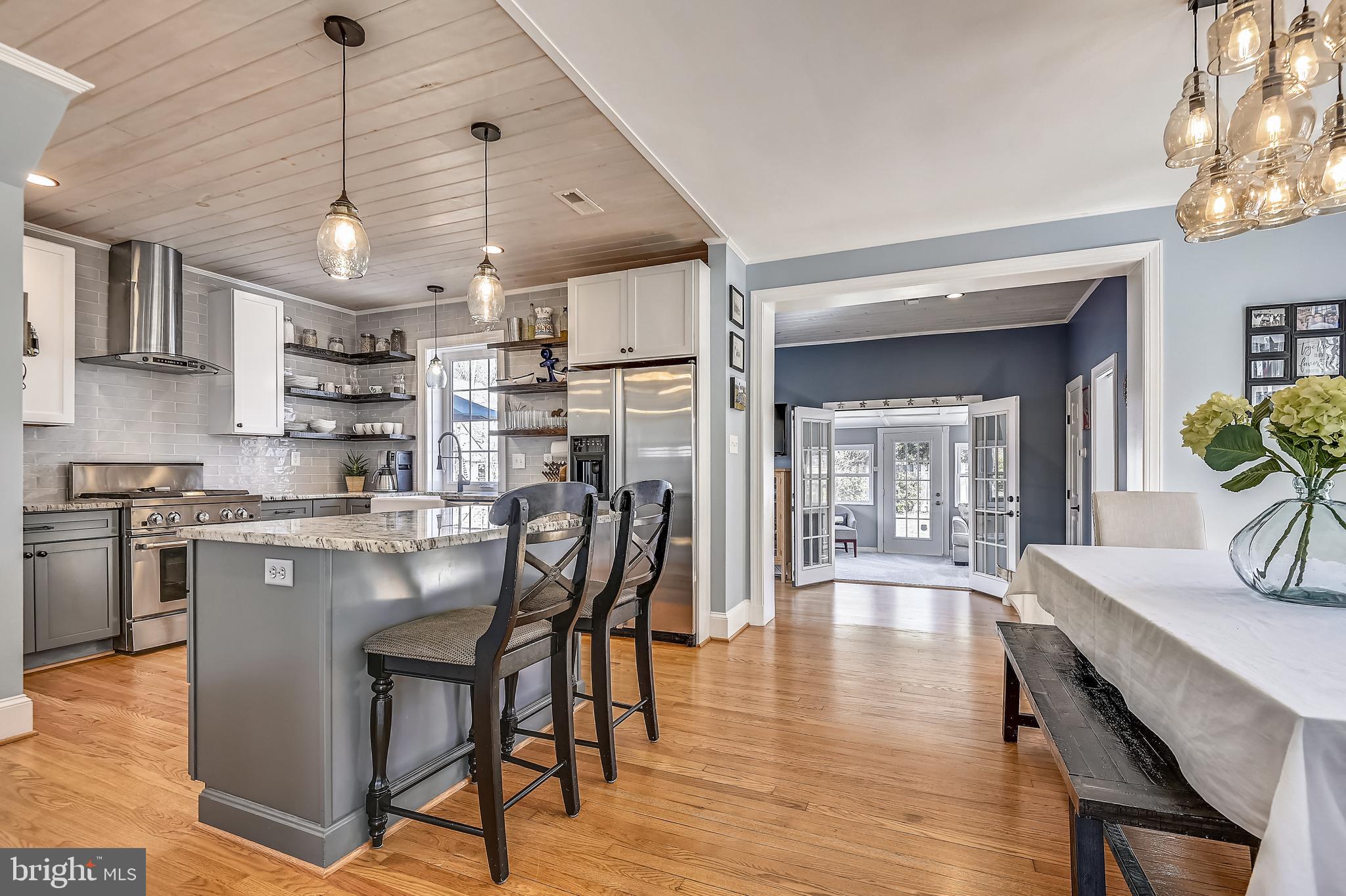 704 Kingston Road Baltimore, MD 21212 - Photo 6 of 41 Open concept kitchen-dining room