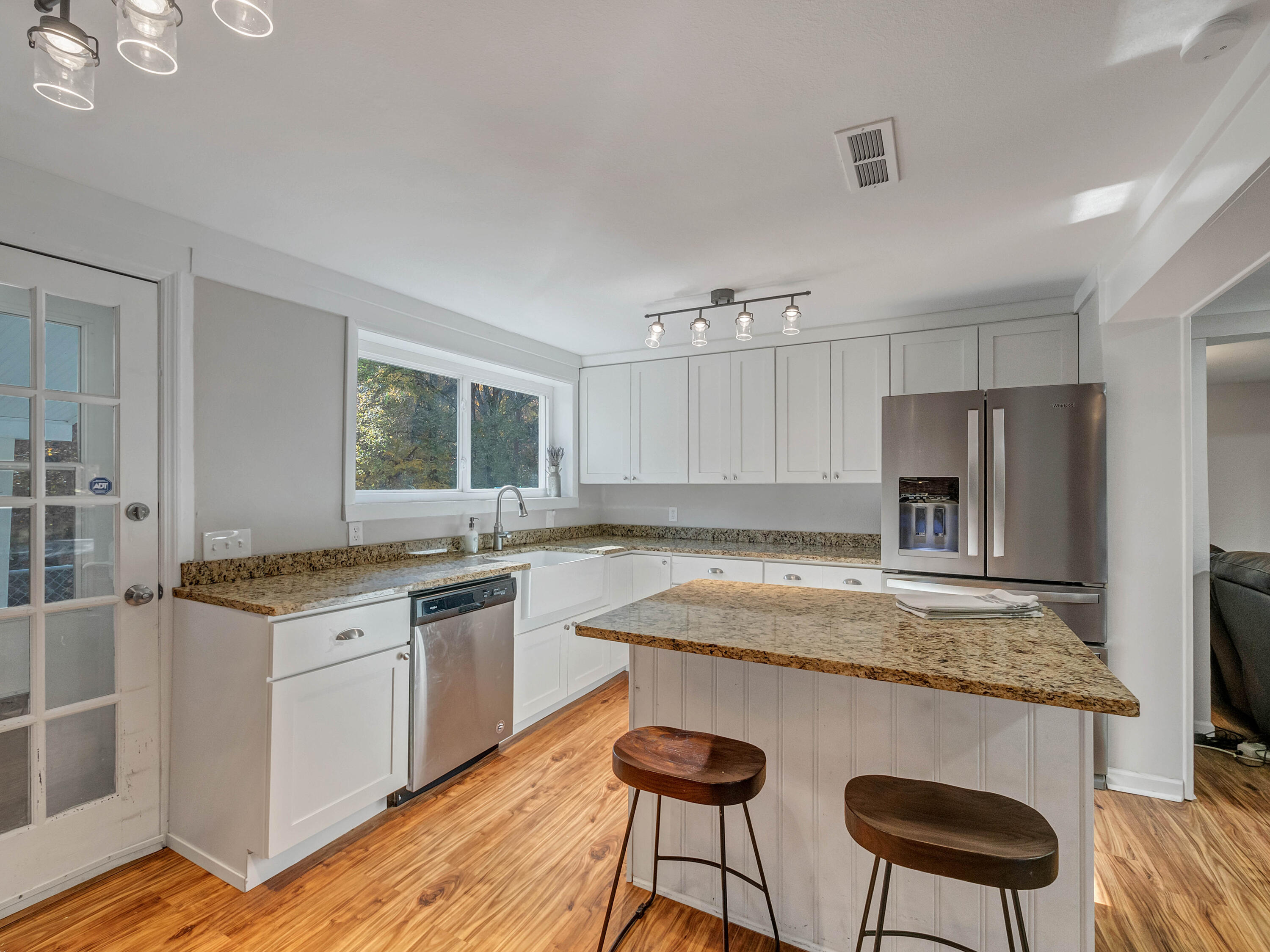 10086 Standifer Gap Road Ooltewah, TN 37363 - Photo 4 of 24 10086_StandiferGapRd-13