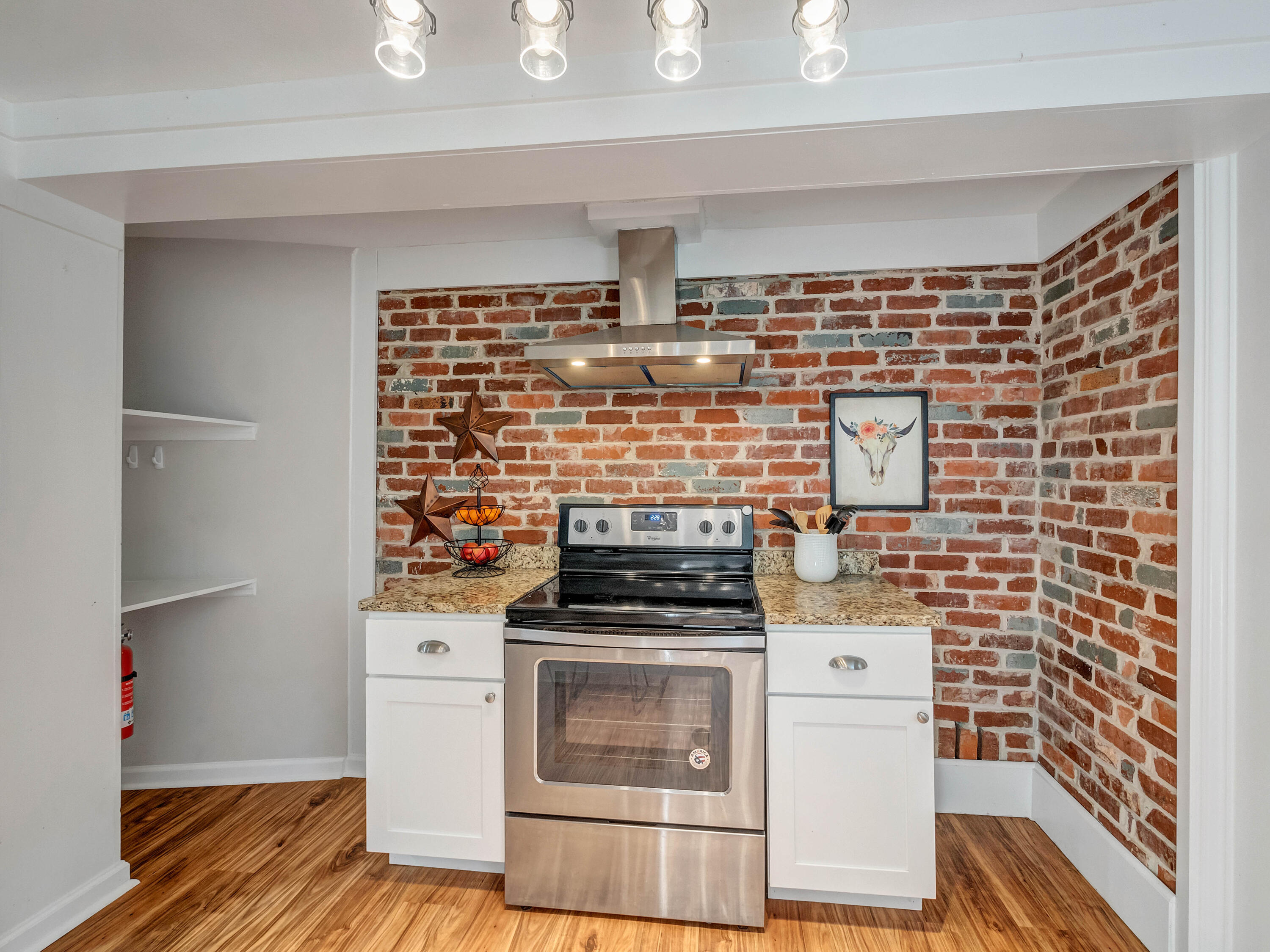 10086 Standifer Gap Road Ooltewah, TN 37363 - Photo 6 of 24 10086_StandiferGapRd-15