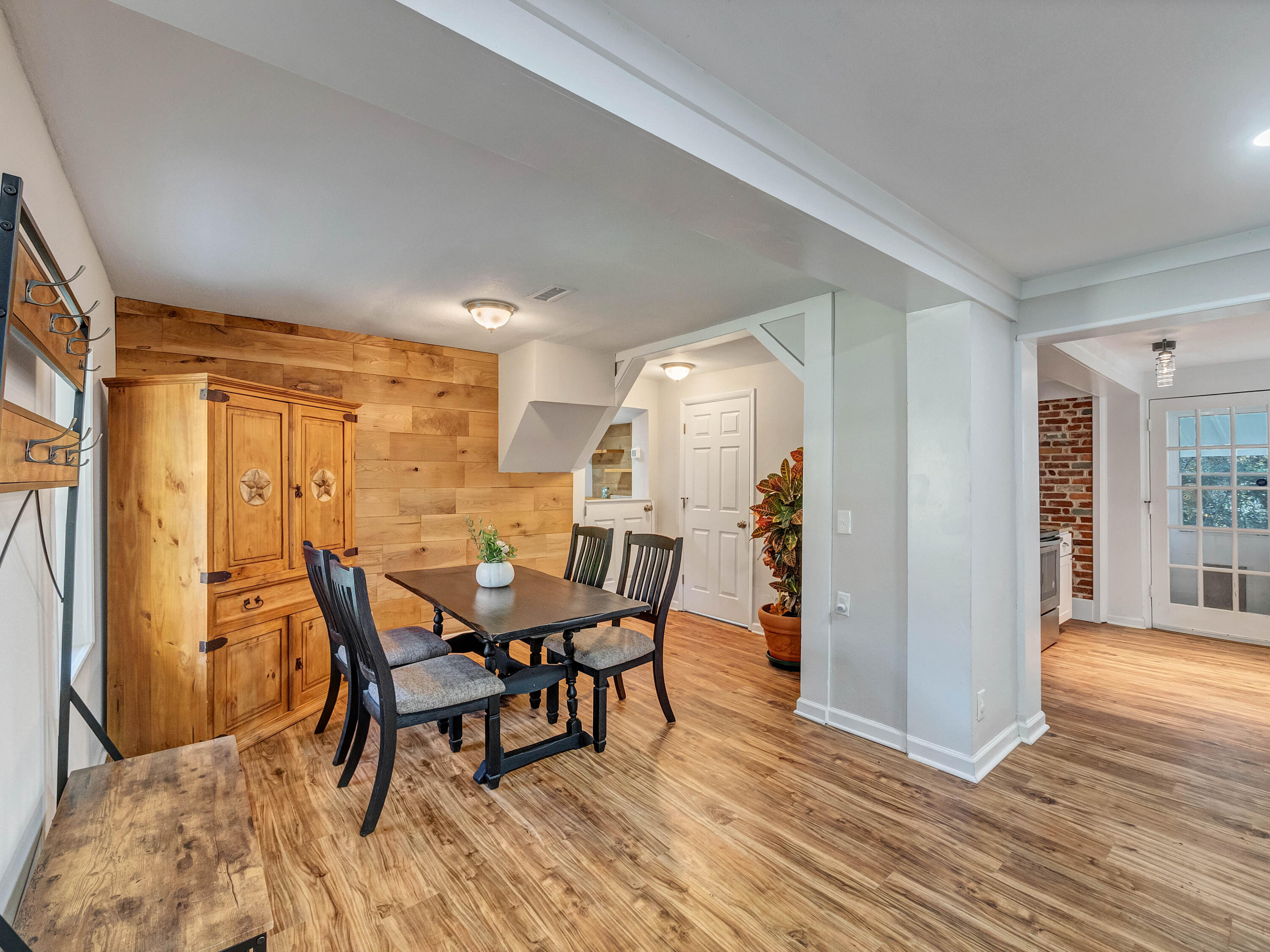 10086 Standifer Gap Road Ooltewah, TN 37363 - Photo 7 of 24 10086_StandiferGapRd-10