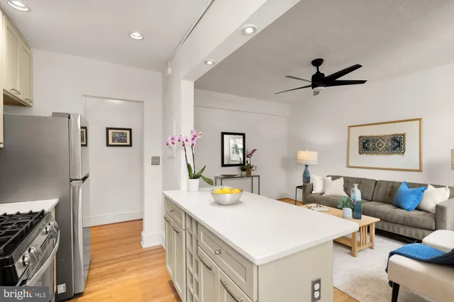 $325,000 | 1820 Clydesdale Place Northwest, Unit 405, Washington, DC 20009