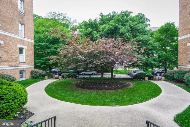 $325,000 | 1820 Clydesdale Place Northwest, Unit 405, Washington, DC 20009