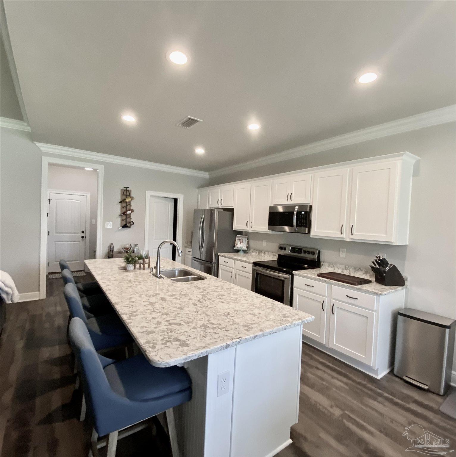 9944 Suwanee Road Pensacola, FL 32526 - Photo 10 of 46 Gallery Image 10