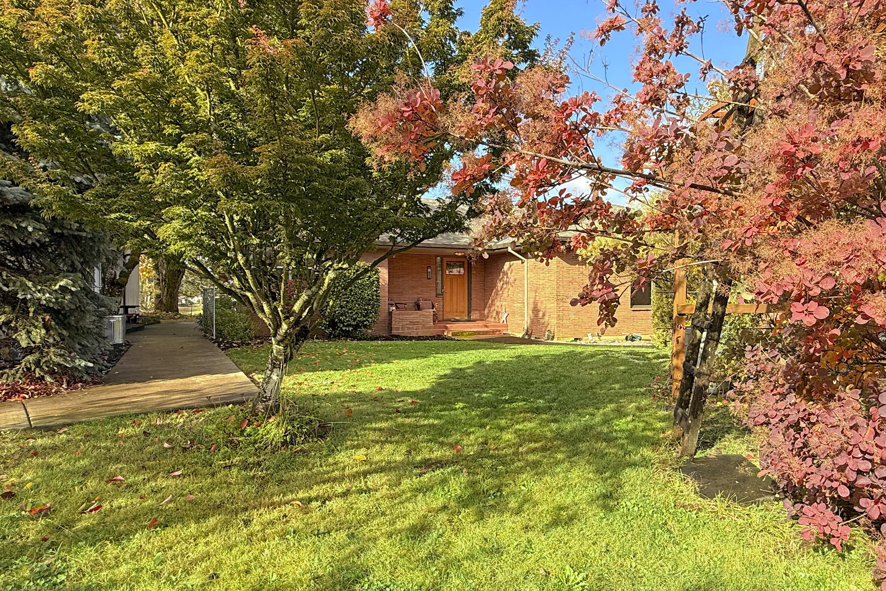571 Northwest Wade Street Estacada, OR 97023 - Photo 2 of 45 5_Kathy Endicott 571 NW Wade St Estacada