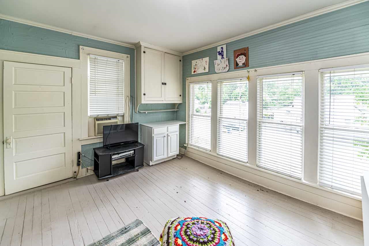 726 South Main Street Covington, TN 38019 - Photo 26 of 40 This room does have a closet so it could be used as a bed room, current owner used it for a sewing room.
