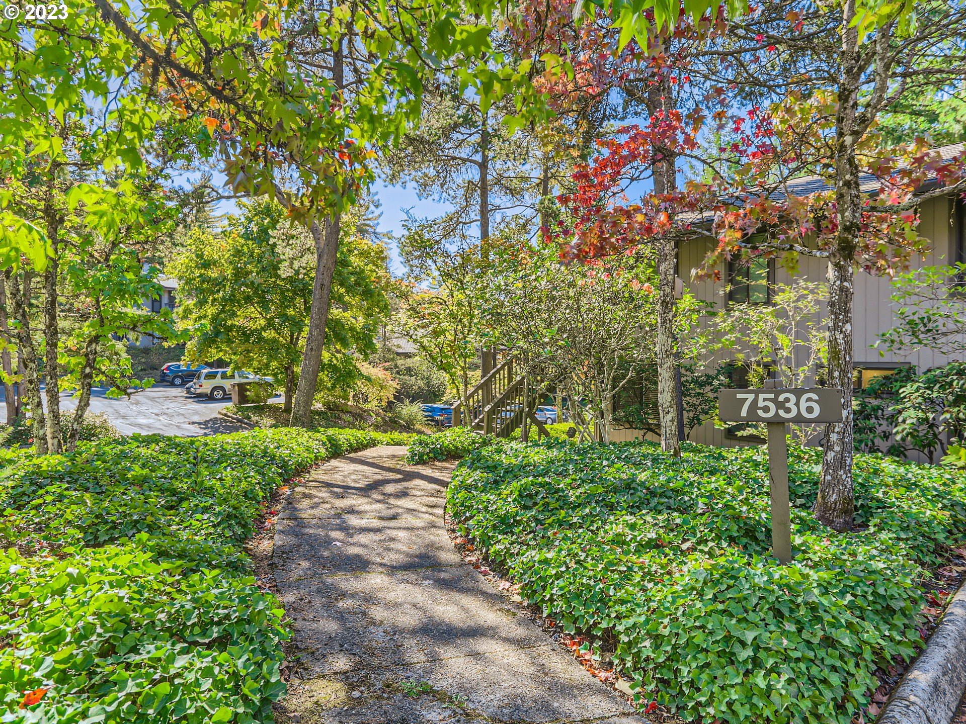 7536 Southwest Barnes Road, Unit C Portland, OR 97225 - Photo 2 of 29 Gallery Image 2