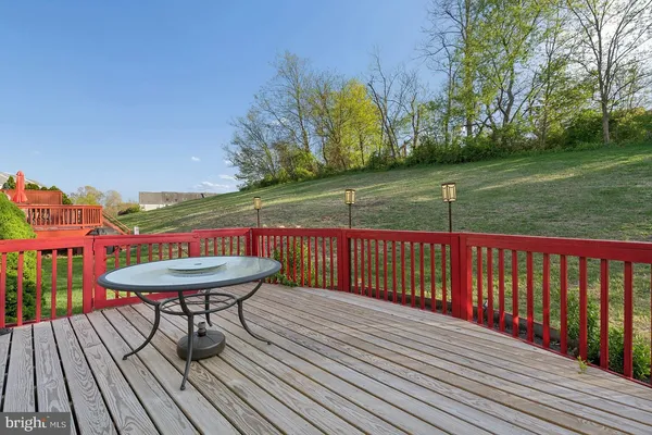 $434,999 | 239 Springvalley Way, Aston, PA 19014
