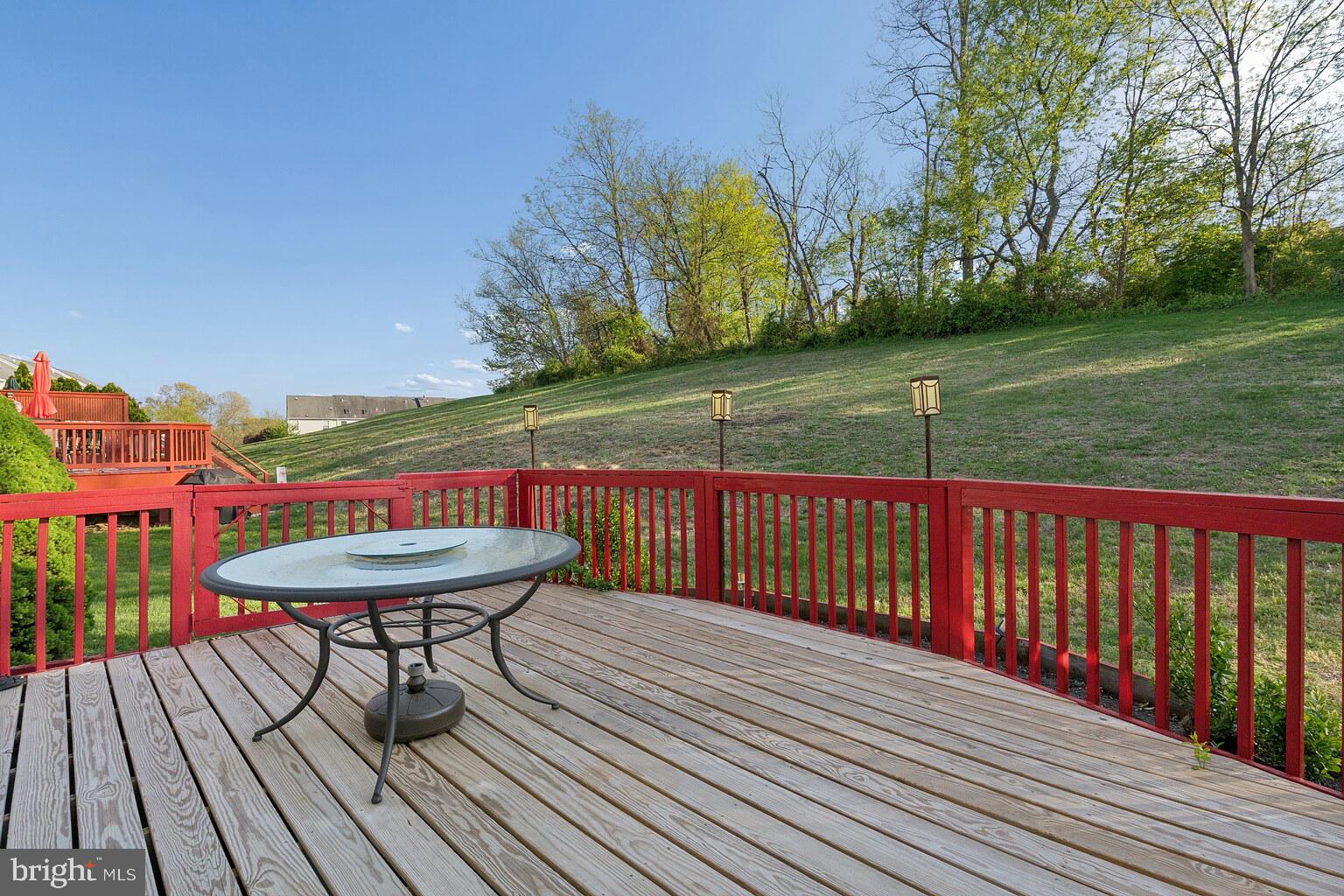 239 Springvalley Way Aston, PA 19014 - Photo 18 of 40