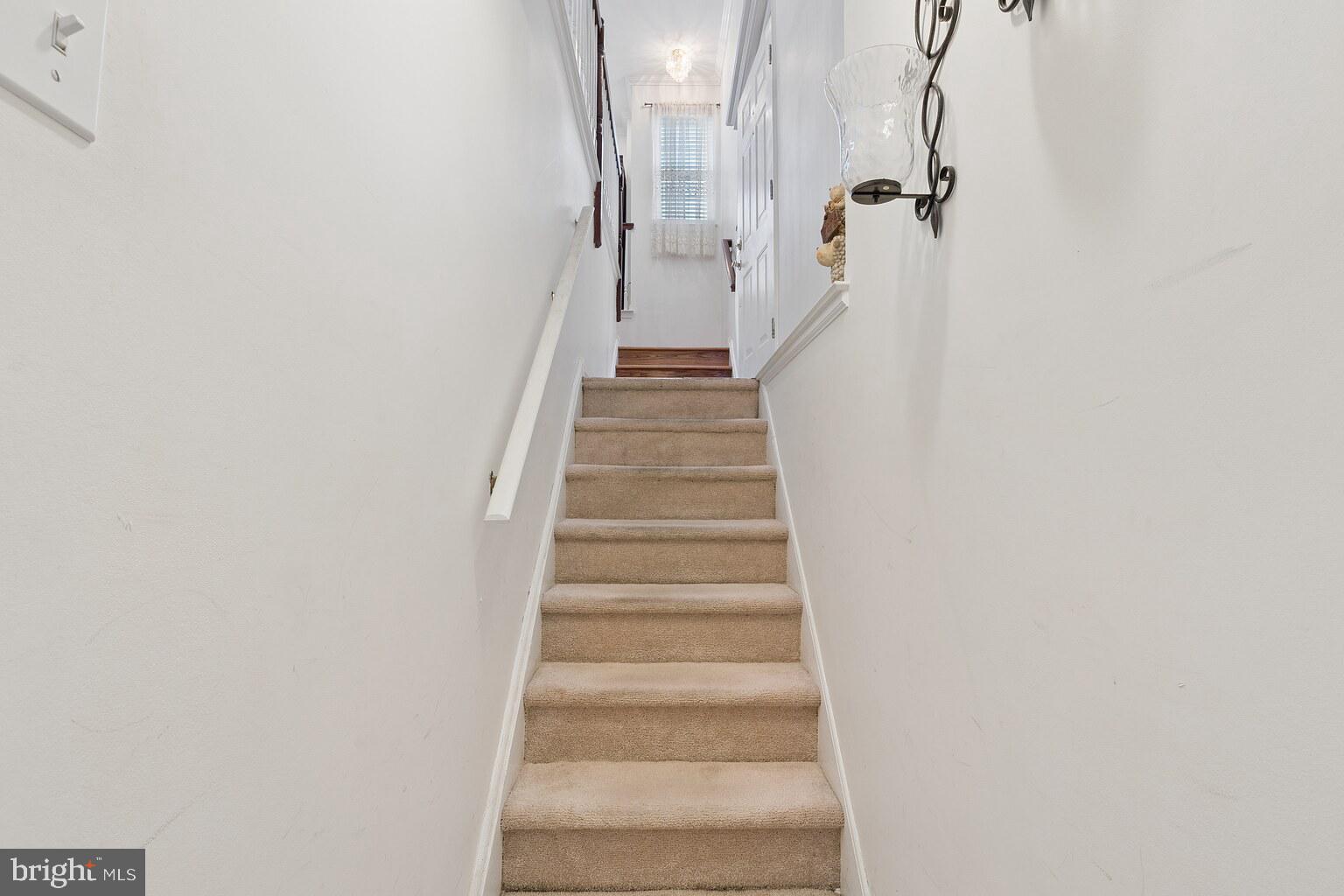 239 Springvalley Way Aston, PA 19014 - Photo 26 of 40