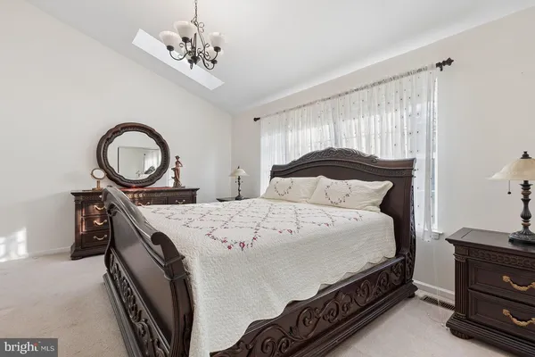 $434,999 | 239 Springvalley Way, Aston, PA 19014