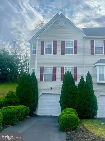 $434,999 | 239 Springvalley Way, Aston, PA 19014