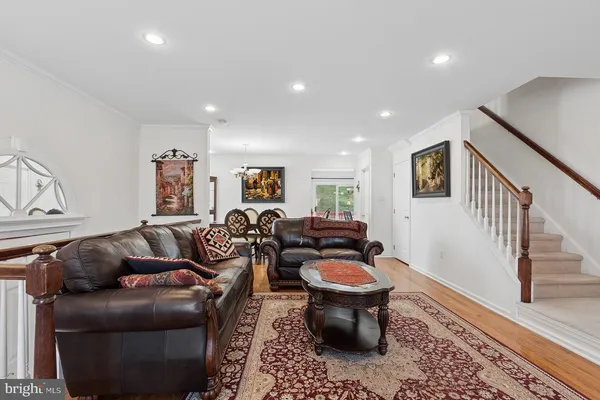 $434,999 | 239 Springvalley Way, Aston, PA 19014