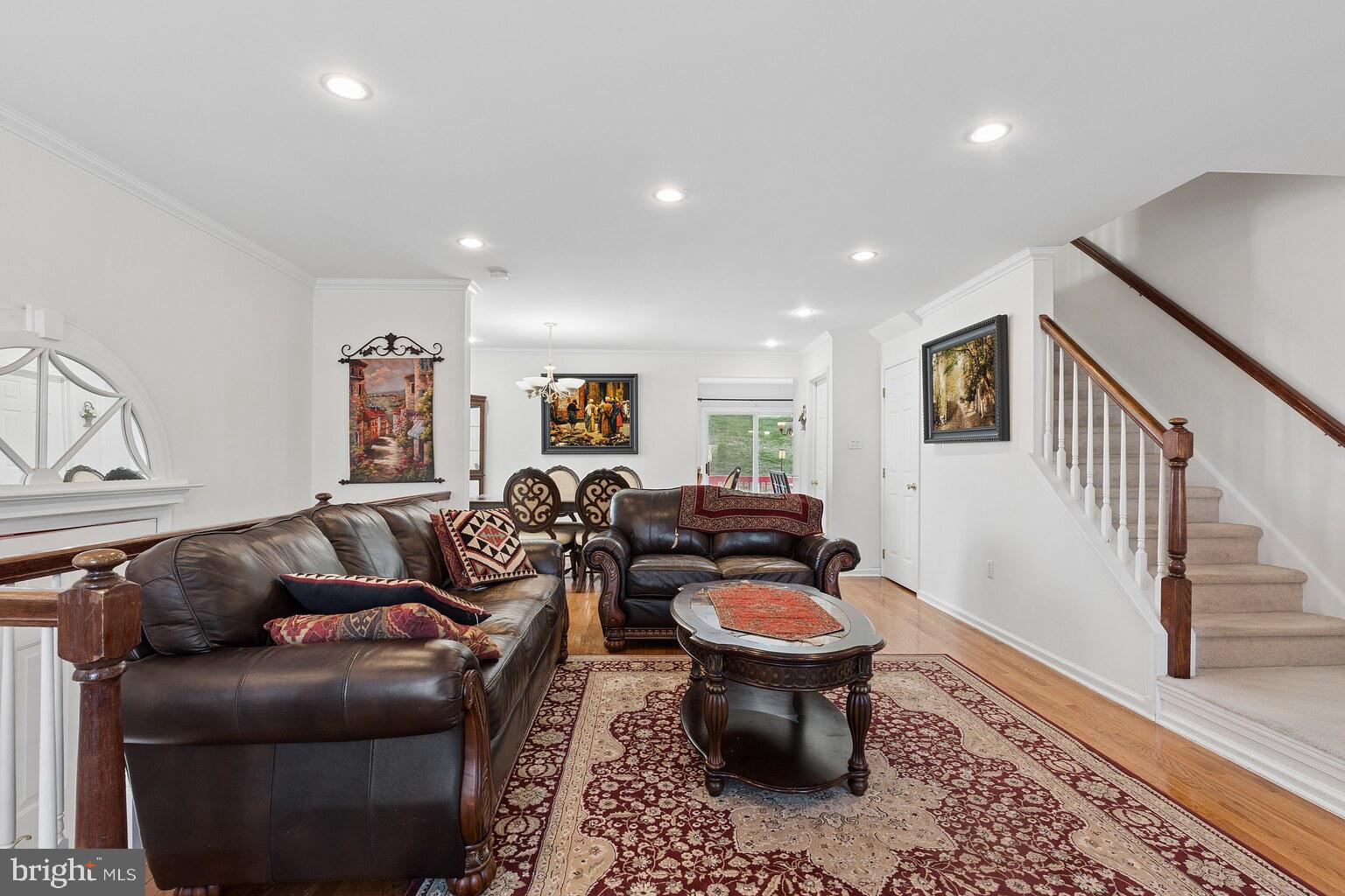 239 Springvalley Way Aston, PA 19014 - Photo 7 of 40