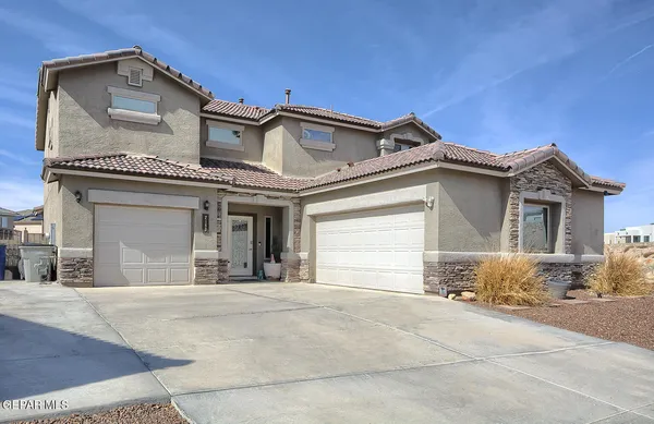 a view of a house with a outdoor space
