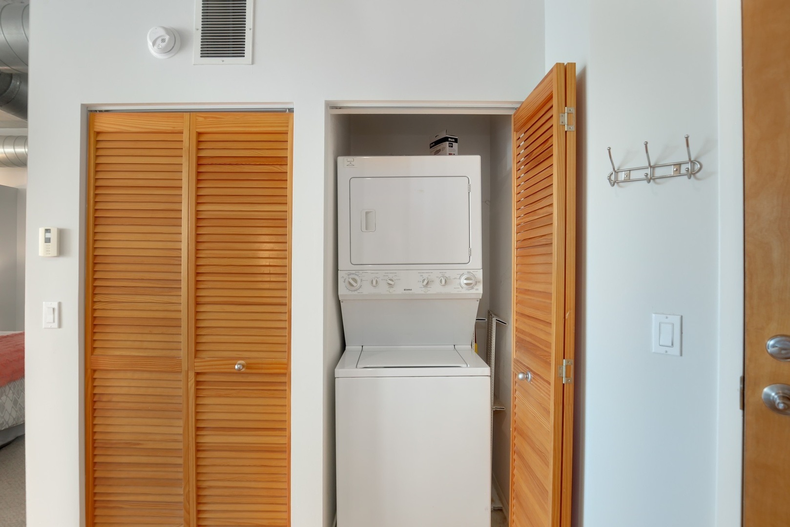 6 South Laflin Street, Unit 611 Chicago, IL 60607 - Photo 11 of 16