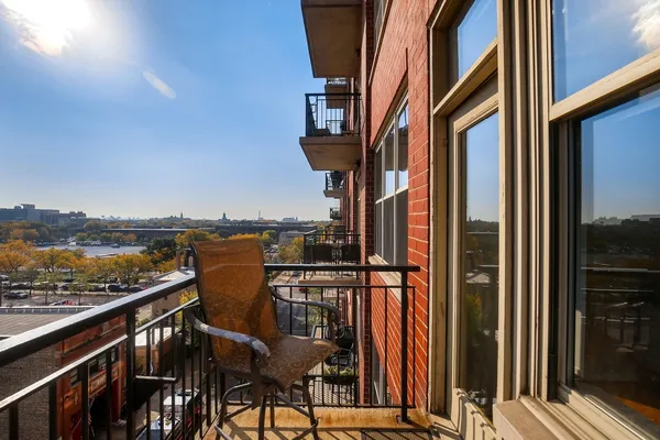 $2,900 | 6 South Laflin Street, Unit 611, Chicago, IL 60607