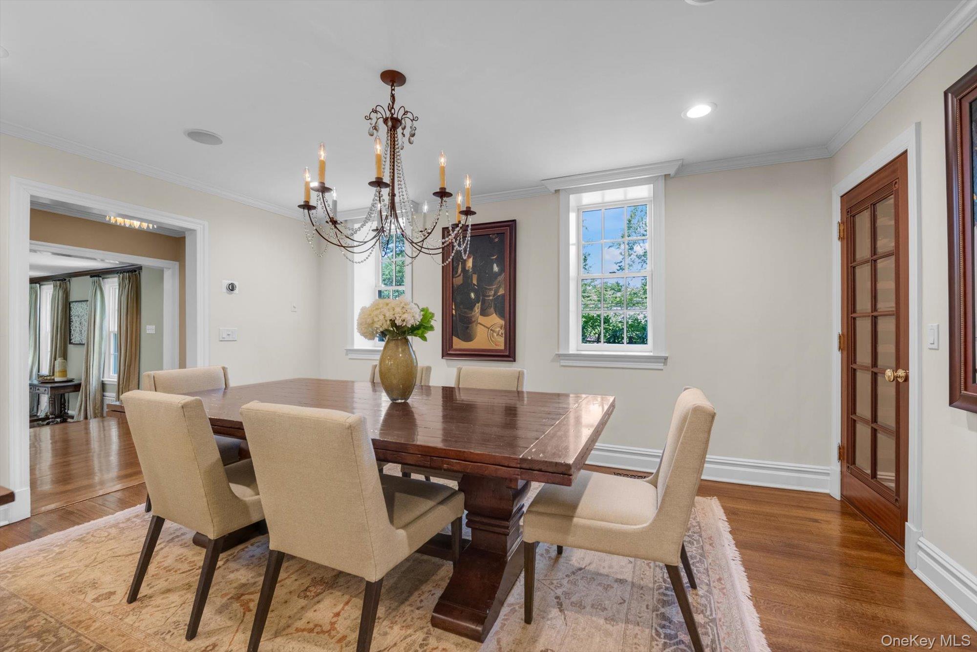 74 Litchfield Road Port Washington, NY 11050 - Photo 8 of 48