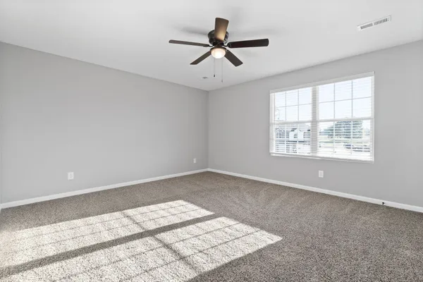 $1,549 | 2186 Peachers Mill Road, Unit C1, Clarksville, TN 37042