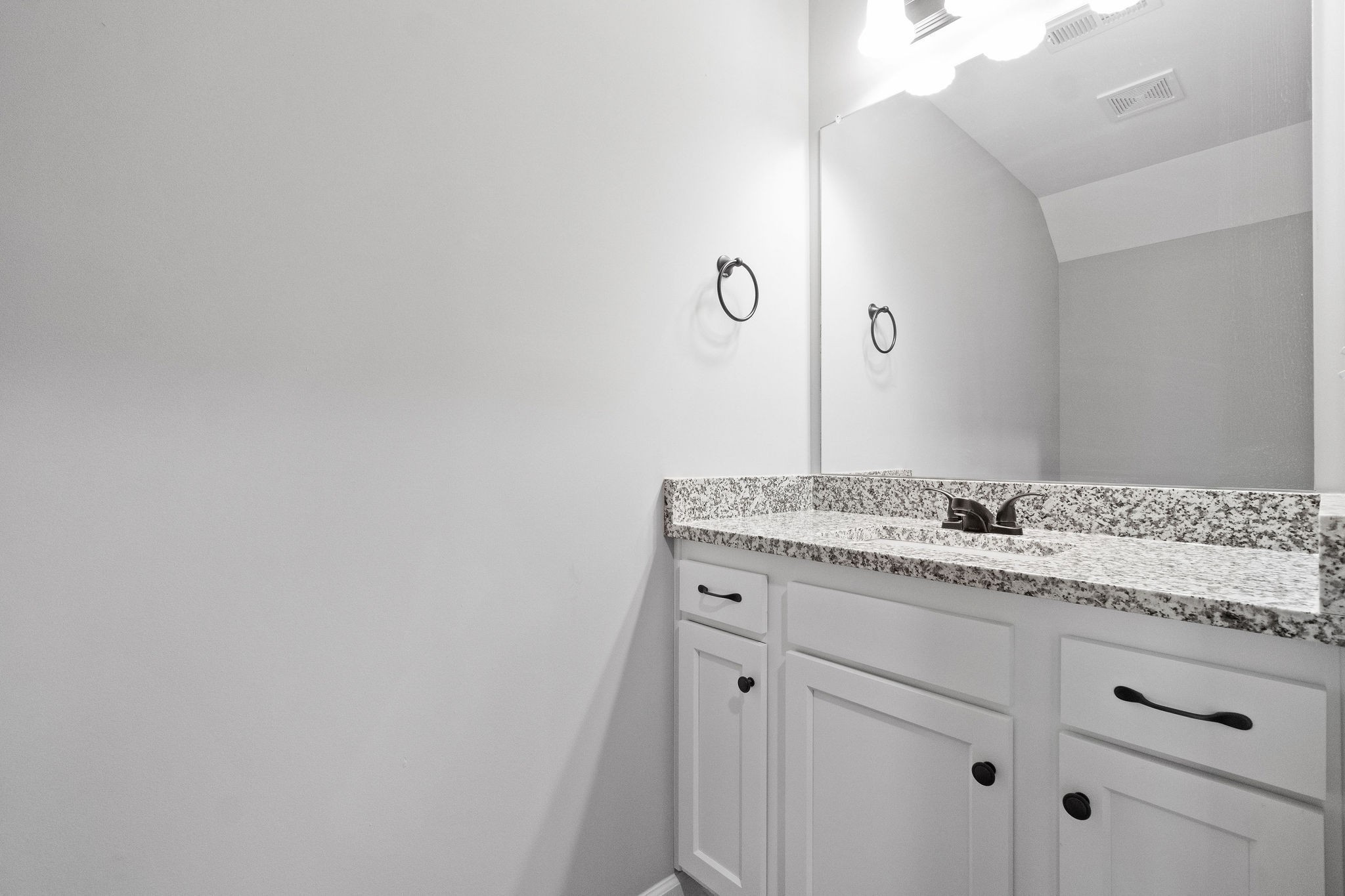 2186 Peachers Mill Road, Unit C1 Clarksville, TN 37042 - Photo 7 of 15