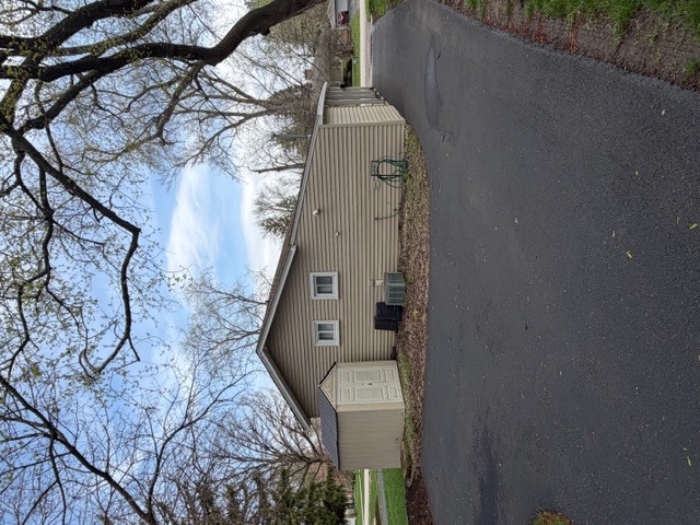 5938 Dunham Road Downers Grove, IL 60516 - Photo 2 of 15