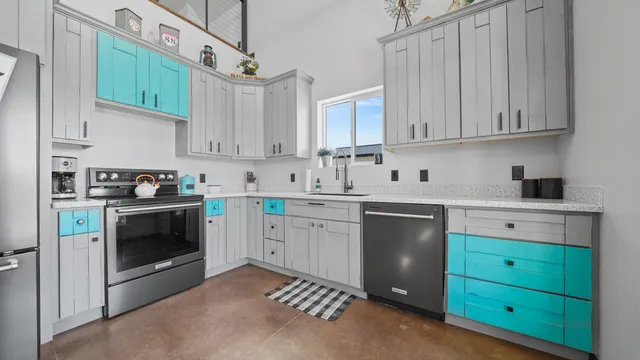 $879,999 | 1626 10 Road, Mack, CO 81525