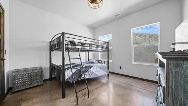 $879,999 | 1626 10 Road, Mack, CO 81525