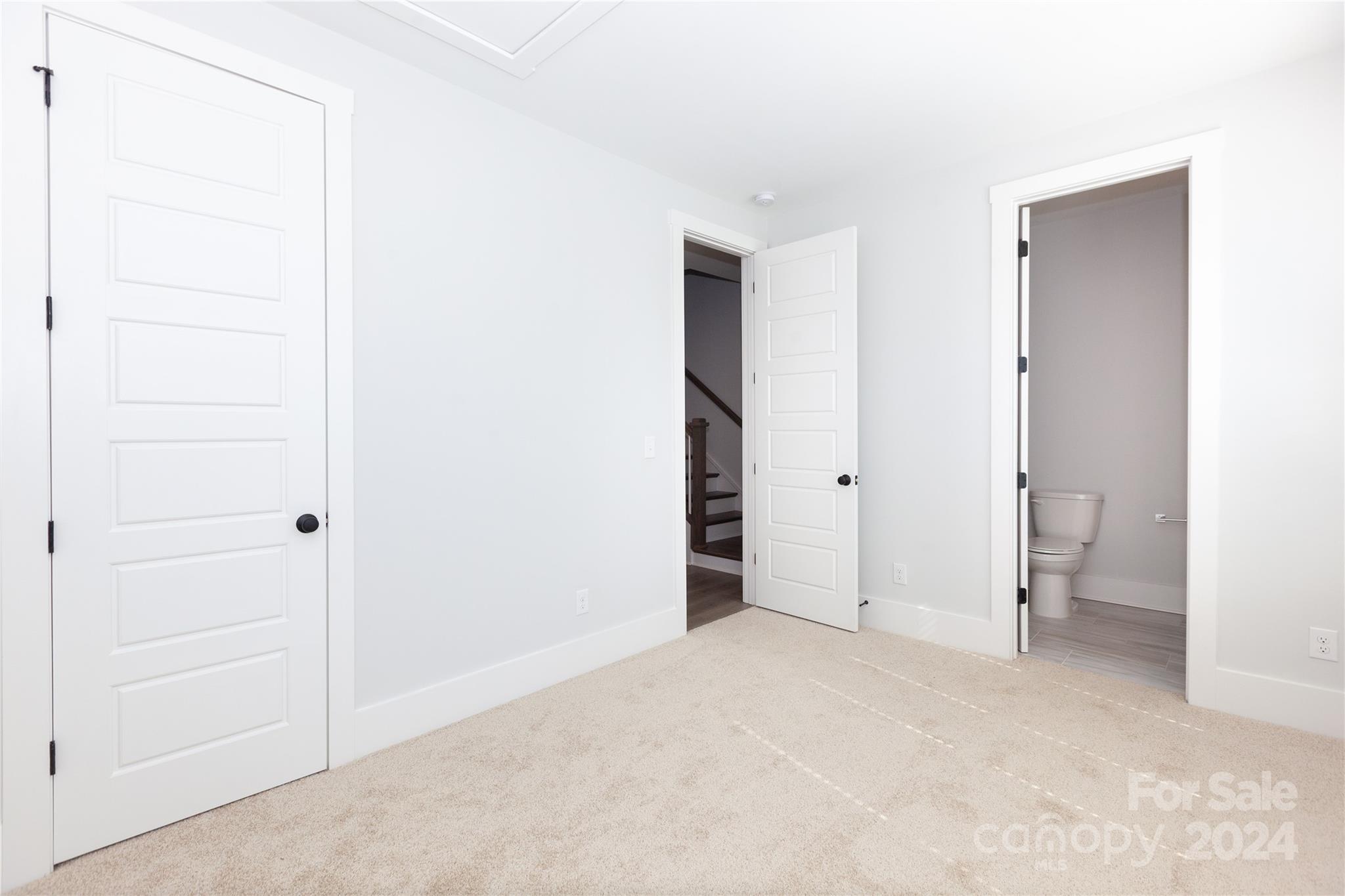 1405 Seigle Avenue Charlotte, NC 28205 - Photo 20 of 35 an empty room with a bathroom