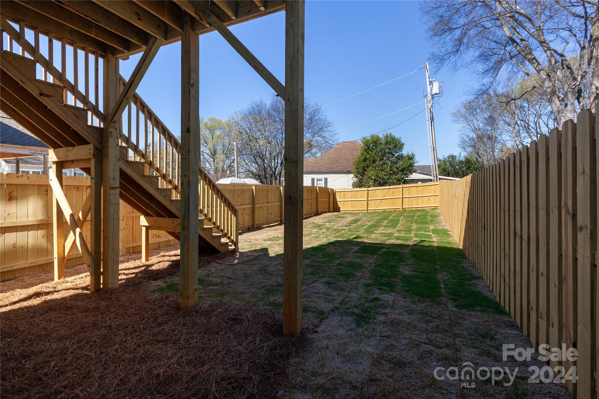 1405 Seigle Avenue Charlotte, NC 28205 - Photo 34 of 35 a view of an outdoor space