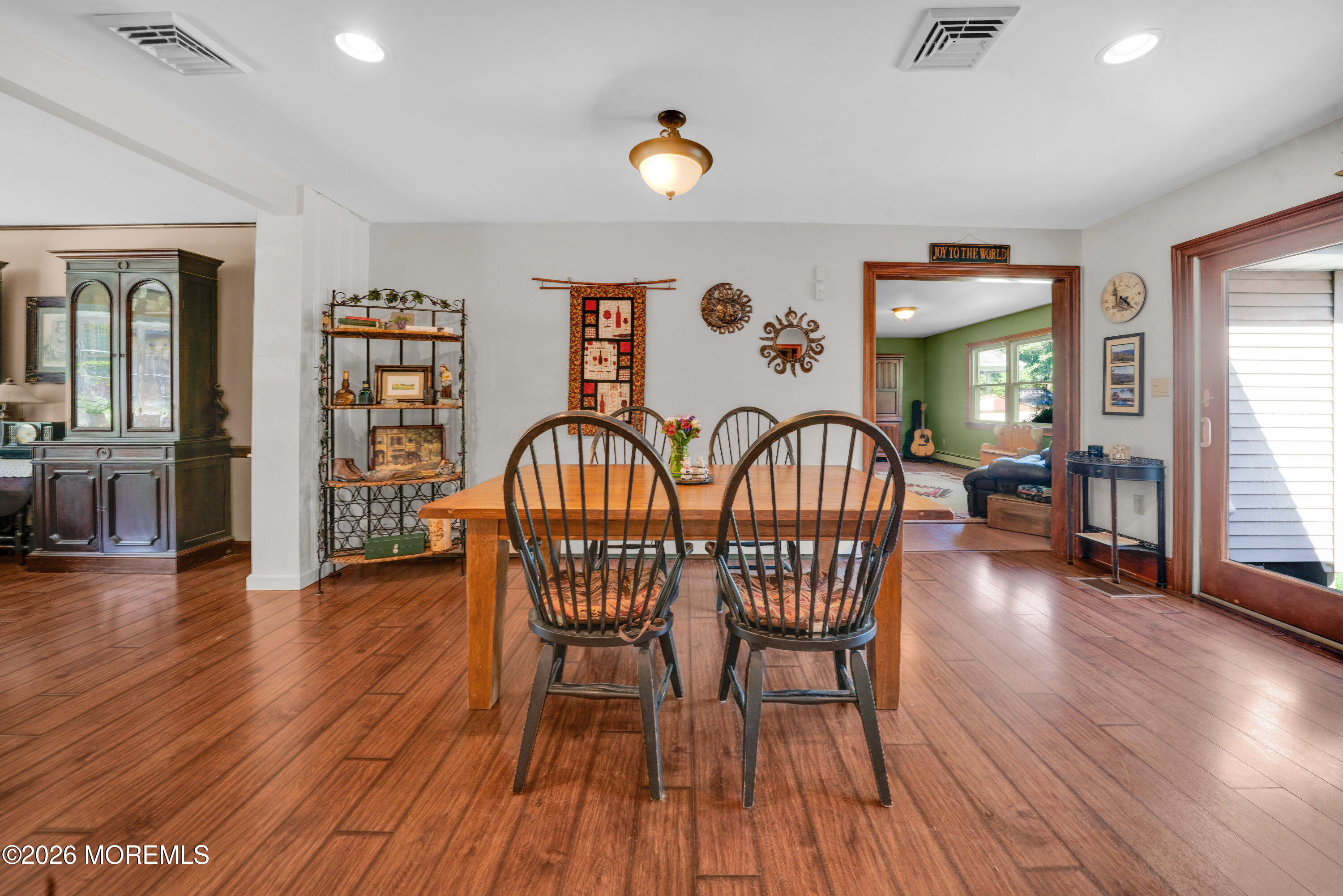 50 Rutledge Drive Red Bank, NJ 07701 - Photo 9 of 49 42-print-LuxQue_42