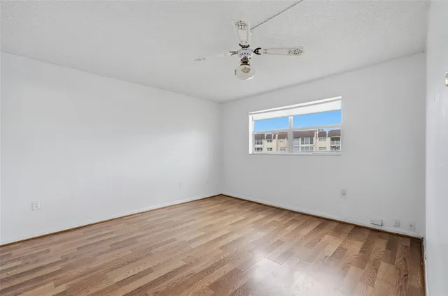 $92,777 | 8951 Sunrise Lakes Boulevard, Unit 209, Sunrise, FL 33322