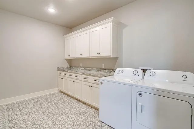 a view of a house with a big yard