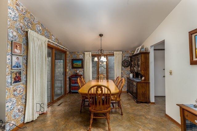 1508 North 2980th Road Ottawa, IL 61350 - Photo 9 of 26 Gallery Image 9