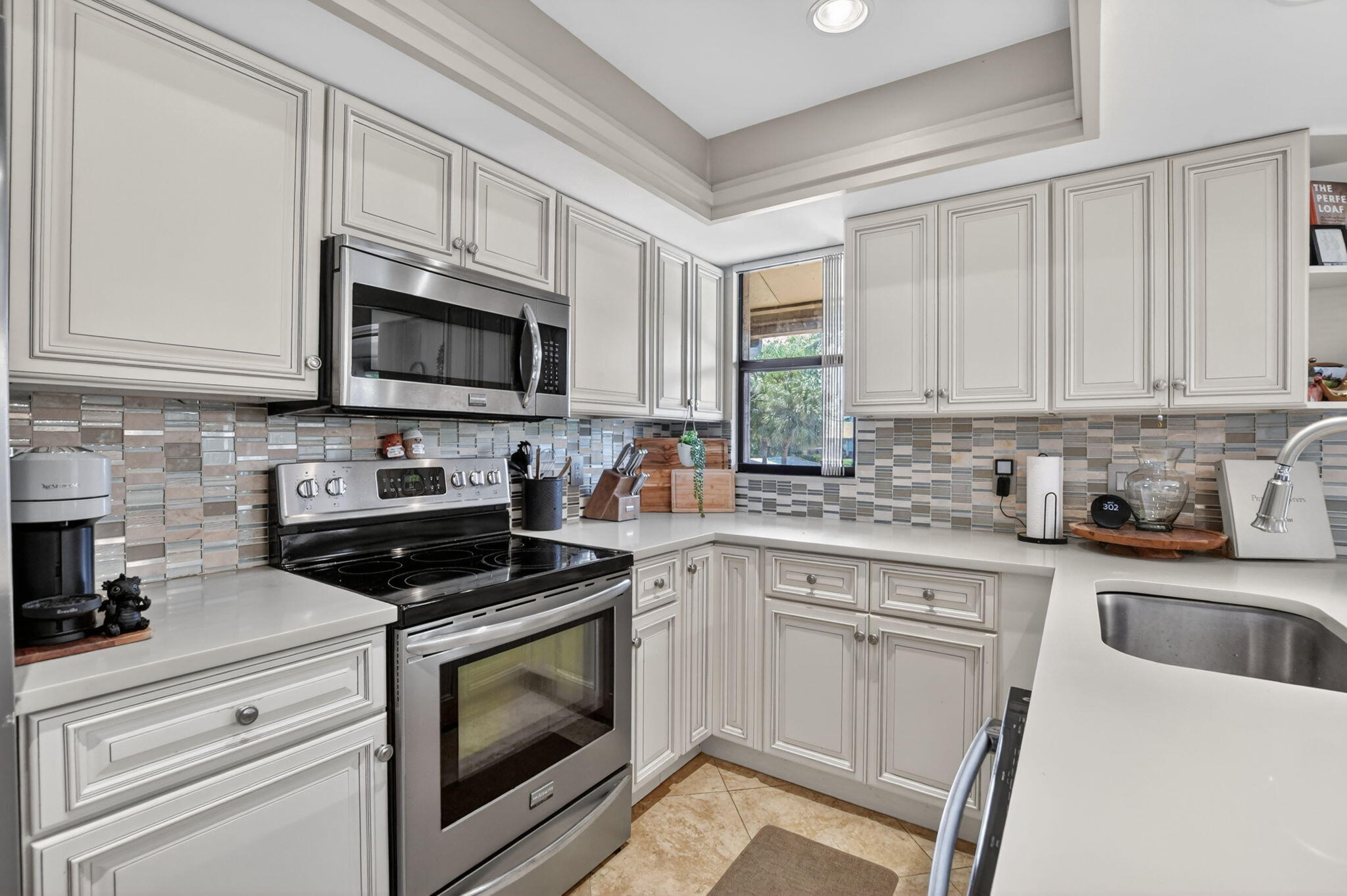 19963 Trevi Way Boca Raton, FL 33434 - Photo 3 of 69 33-web-or-mls-DSC_4770