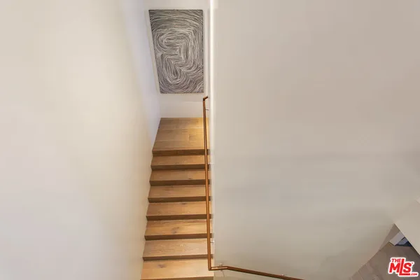 $17,500 | 8600 Wilshire Boulevard, Unit TH 2, Beverly Hills, CA 90211