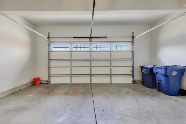 a view of a garage